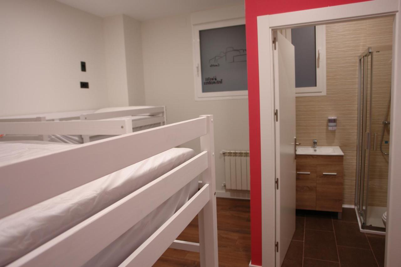 Hostel Trovadores Бургос Экстерьер фото