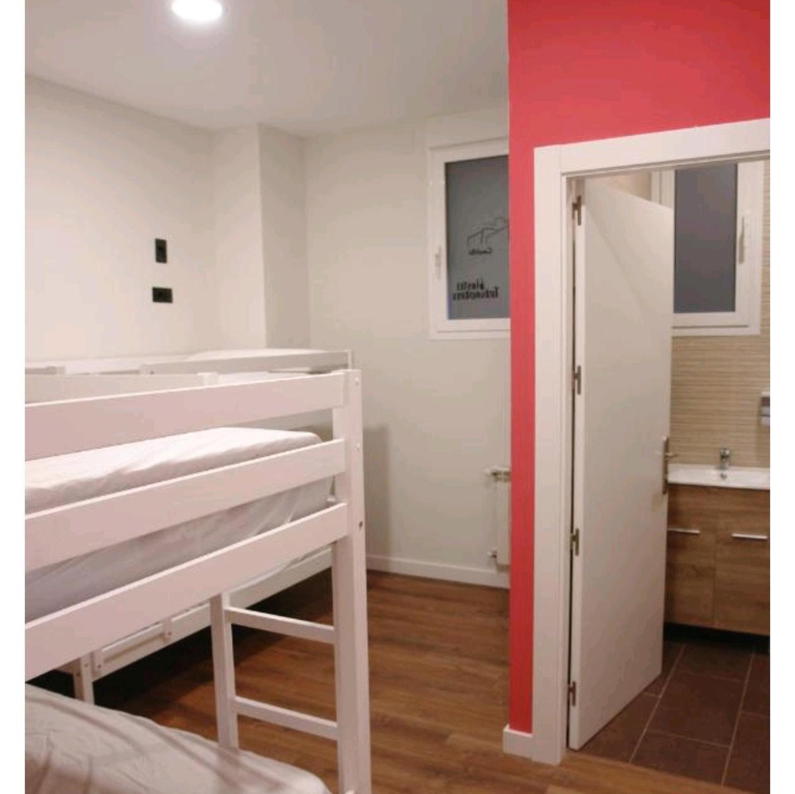 Hostel Trovadores Бургос Экстерьер фото